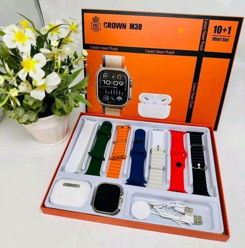 Crown m30