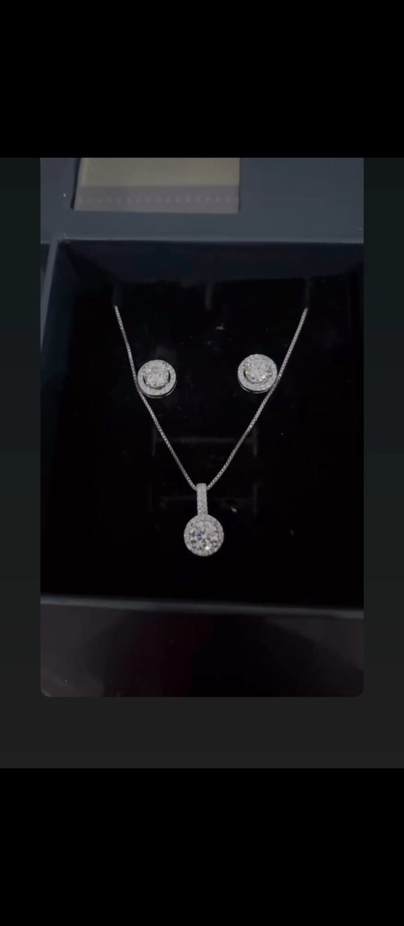 Diamond jewelry set