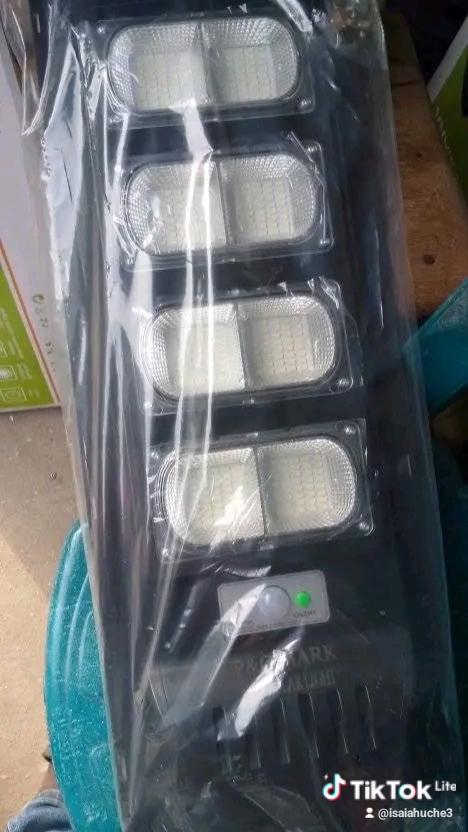 Solar streets light