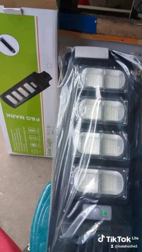Solar streets light