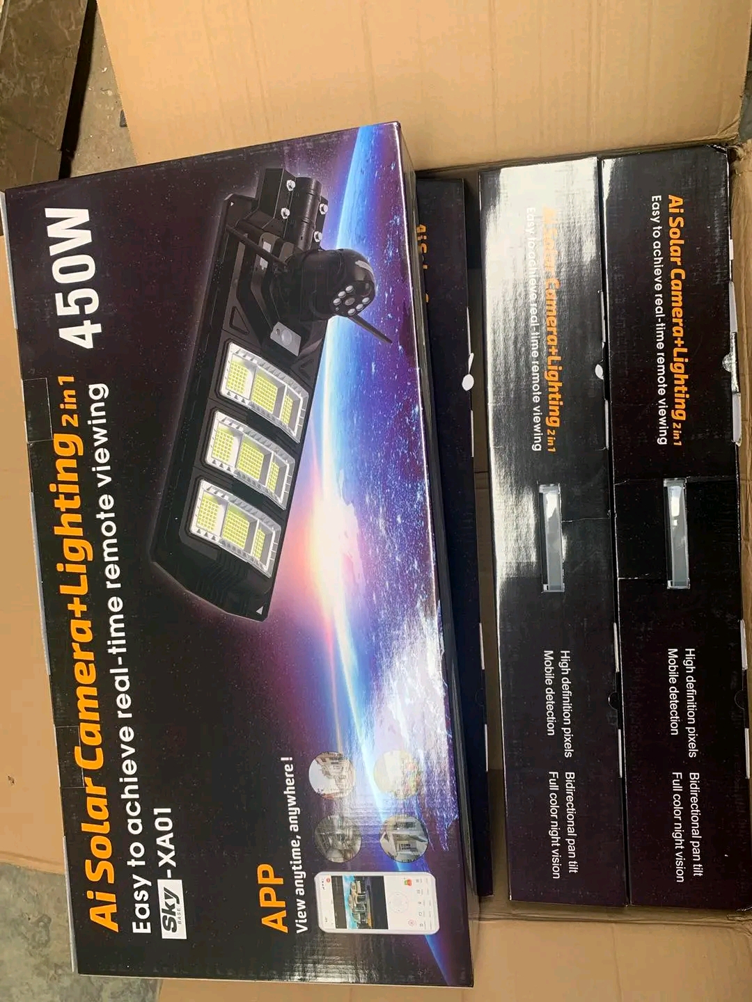 Solar streets light with camera