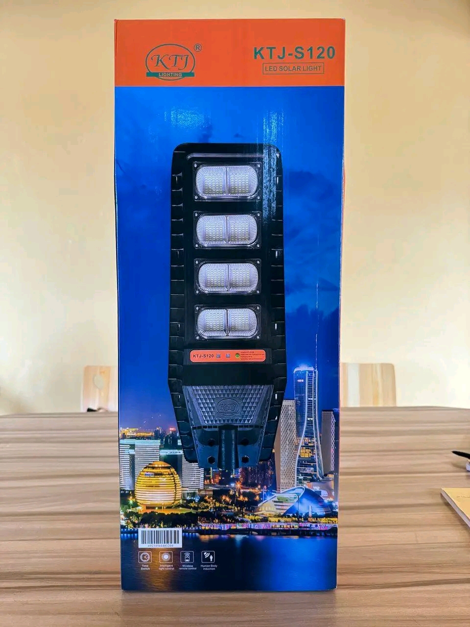Solar streets light