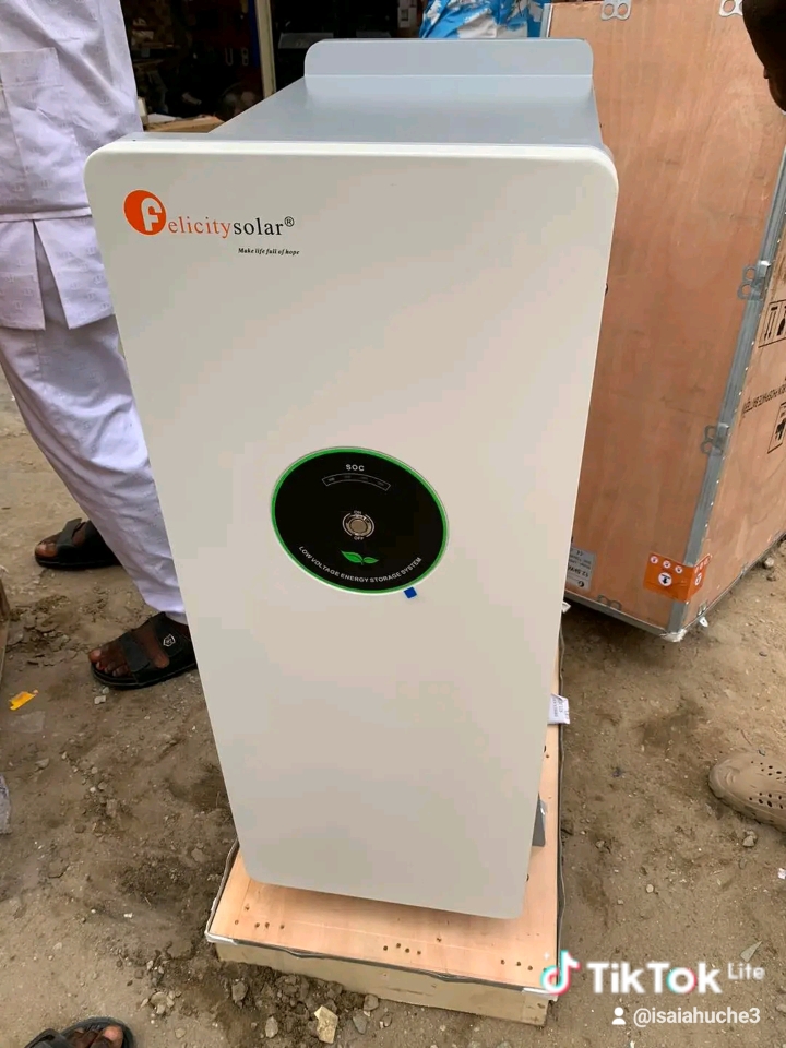 Solar  lithium battery