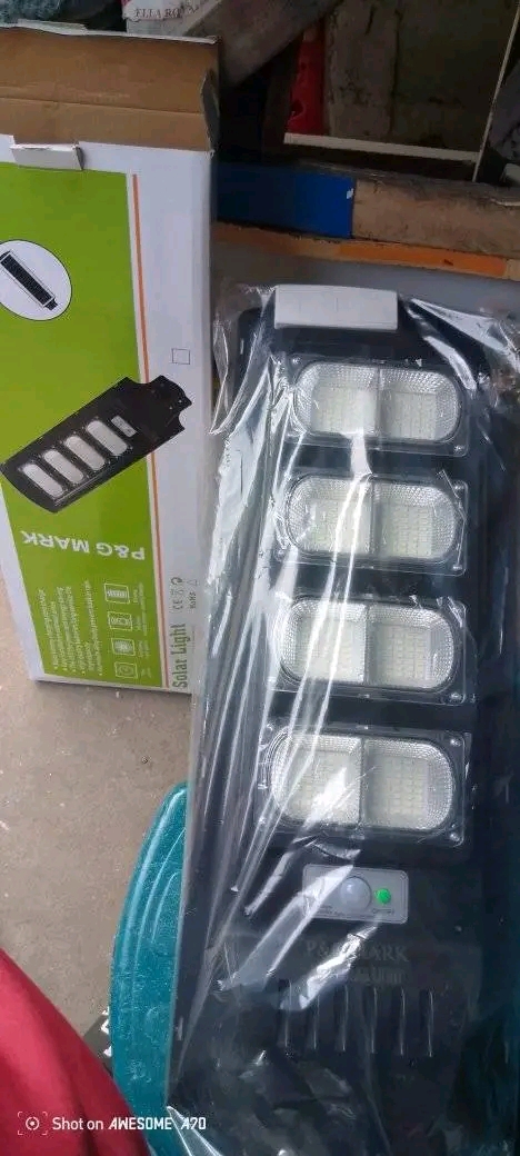 Solar streets light